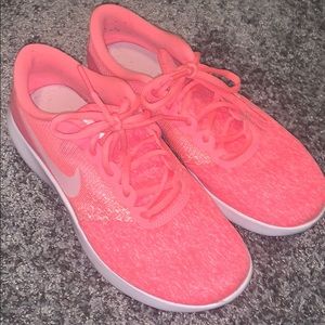 Hot Pink Nike Flex